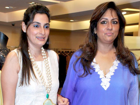 eesha koppikar graces mana shetty and ramona narangs preview at aza 9