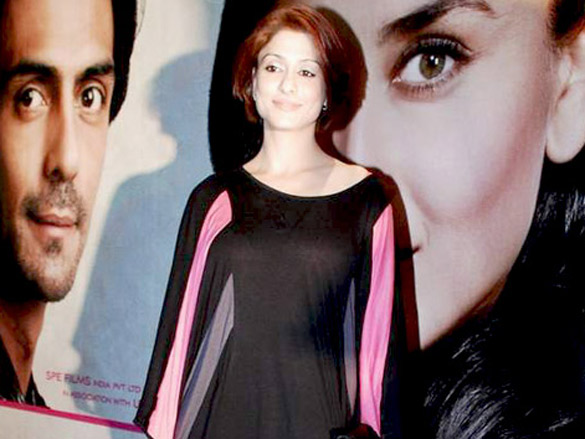 premiere of we are family 8