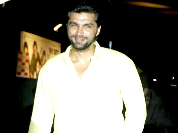 premiere of we are family 32