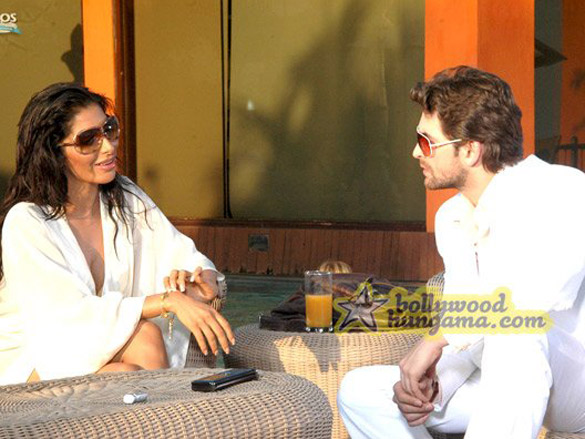 sophie choudryneil nitin mukesh 2
