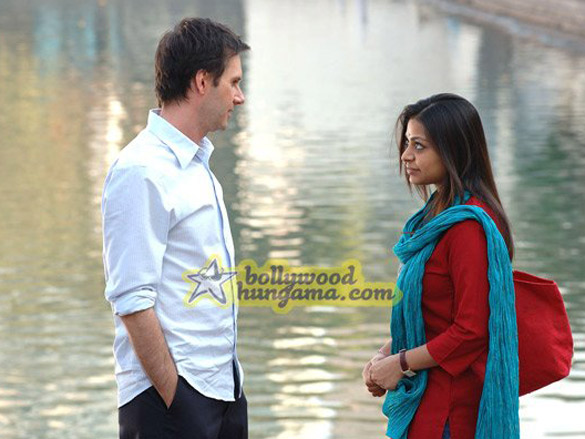 ayesha dharkerjosh hamilton 3
