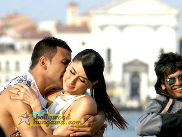 akshay kumarkareena kapoor 25