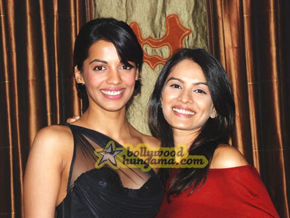 sachin tendulkarsunil shetty mugdha godse at samira boat show bash 3