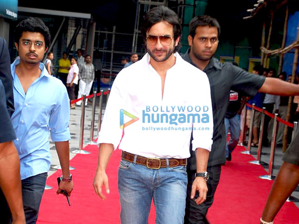 saif and deepika unveil the first look of love aaj kal 13