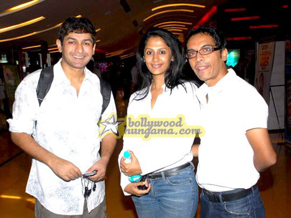 saif and kareena at the premiere of the international 9