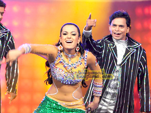 sambhavna wins dancing queen finale 16