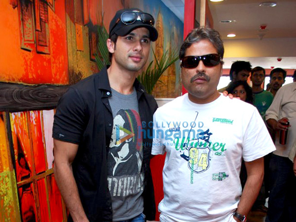 shahid kapoor and vishal promote kaminey on red fm 10
