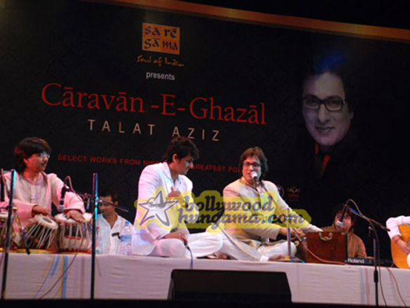 sonu and talat at caravan e ghazal concert 3