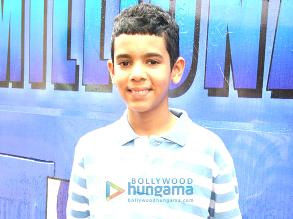 tanay flags off slumdog millionaire express 9