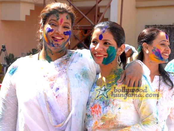 tarak mehta ka ooltah chashmah on sab celebrates holi 4