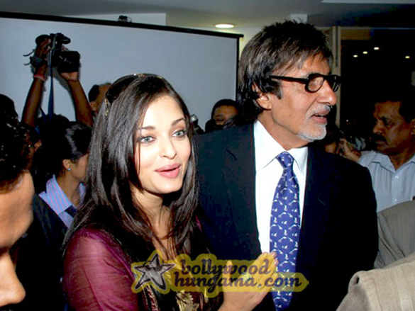 the bachchans at the launch of kokilaben dhirubhai ambani hospital 4