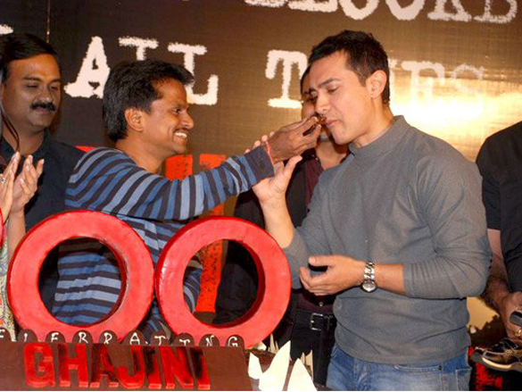 the cast and crew of ghajini celebrate the films 200 crores collections worldwide 61