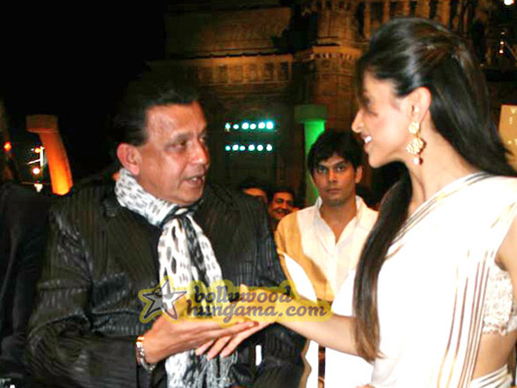 akshay kumardeepika padukone grace the saregama finale 27