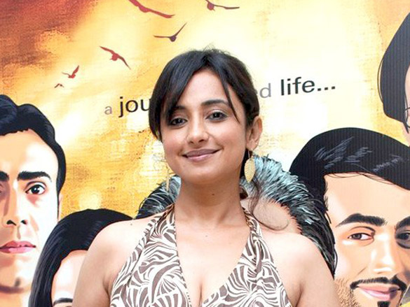 nargisdivya dutta at morning walk media meet 7