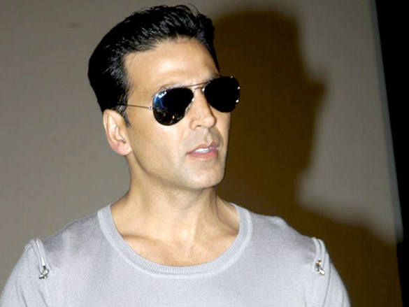 akshay kumar unveils action replayy first look on his birthday 8