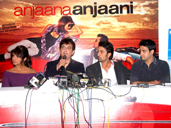 press meet of anjaana anjaani to announce movie release date 4
