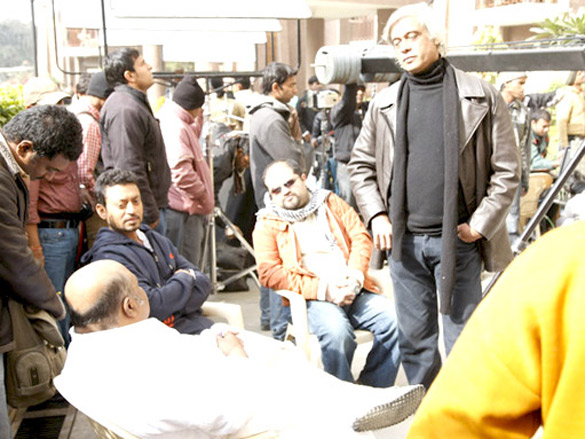 on the sets of yeh saali zindagi 30