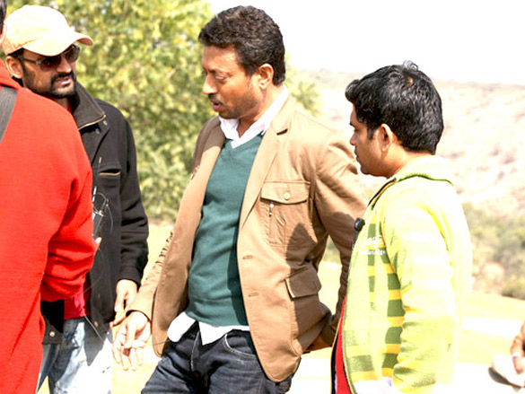 on the sets of yeh saali zindagi 39