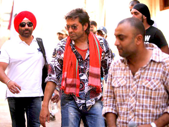 on the sets of yamla pagla deewana 3