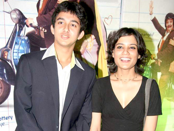 premiere of do dooni chaar 8