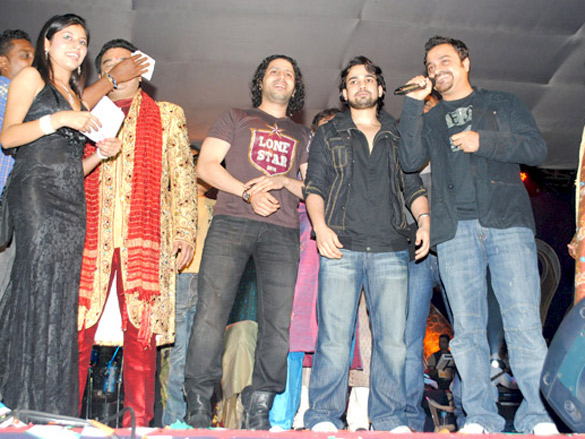 cast and crew of allah ke banday play dandiya 2