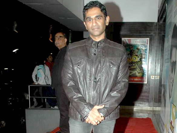 rhea kapoor at the special screening of no problem 15