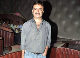 Rajkumar Hirani directs Shah Rukh Khan in an ad film