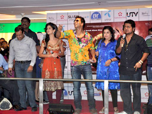cast and crew of tees maar khan in ahmedabad 7