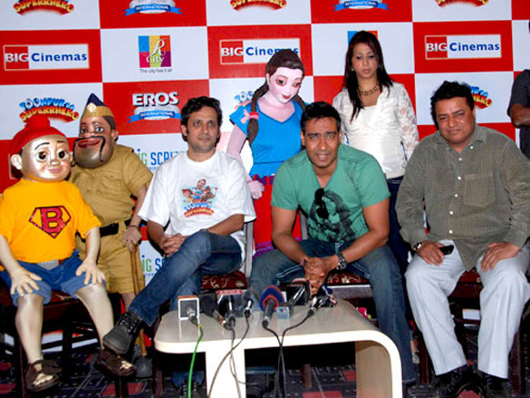 ajay devgn promotes toonpur ka superrhero at big cinemas 5