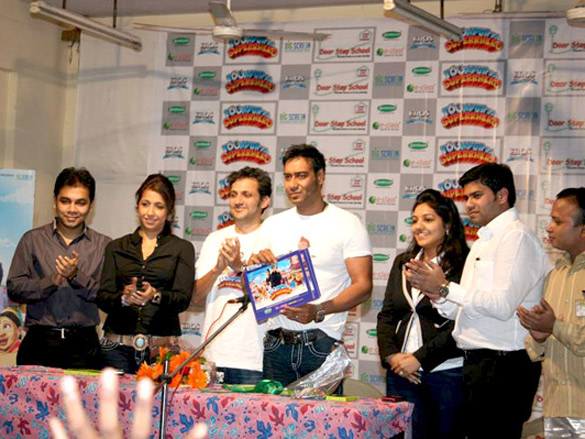 ajay devgn at toonpur ka superrhero promotional events 3