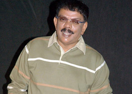 “I want to say sorry to Shah Rukh & Karan” – Priyadarshan