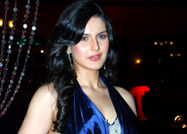 Live Chat: Zarine Khan on Jan 19 at 1900 hrs IST