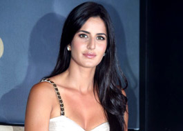 Katrina forgets mentioning Tees Maar Khan on receiving award for the film