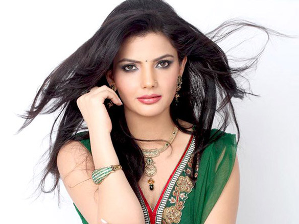 madhavi sharma 7