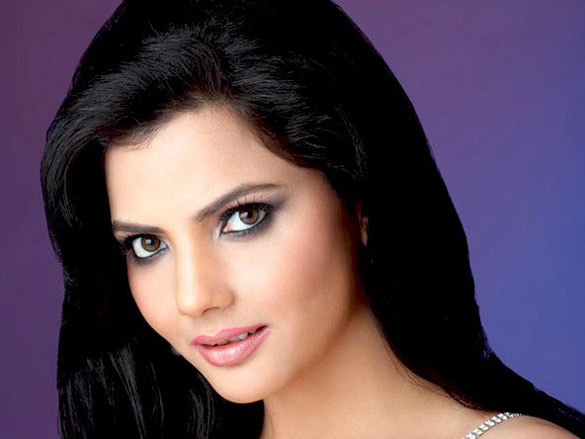 madhavi sharma 11