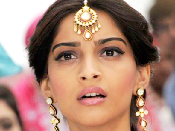 sonam kapoor 118