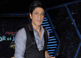 SRK makes documentary on Mughal-E-Azam SRK makes documentary on Mughal-E-Azam