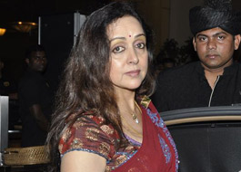 Hema Malini to do cameo in Aarakshan
