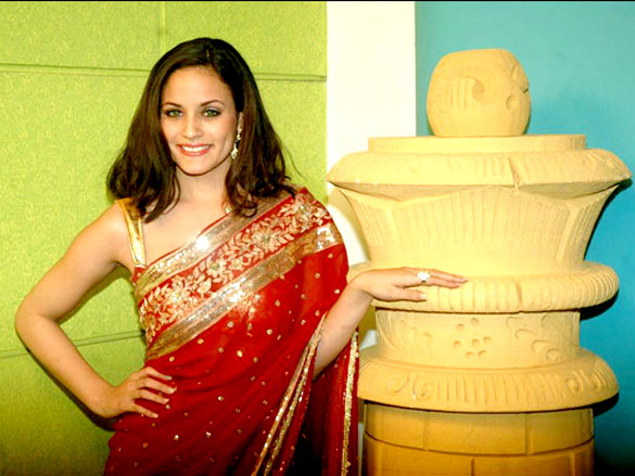 caterina lopez shoots for bhindi baazaar inc 5