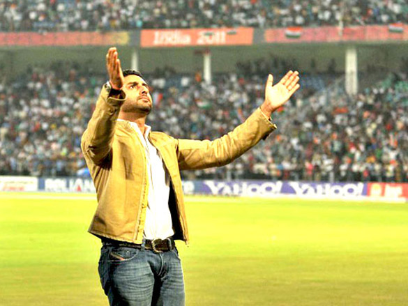unveiling of dum maaro dum track at cricket world cup 2011 7