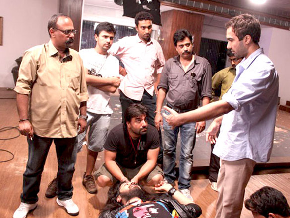 on the sets of zara hatke zara bachke 11