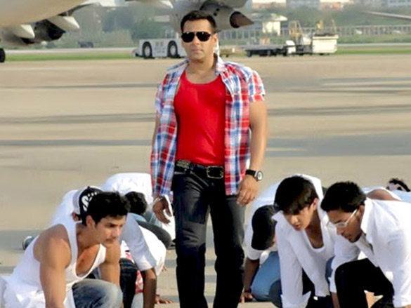 on the sets of ready 27