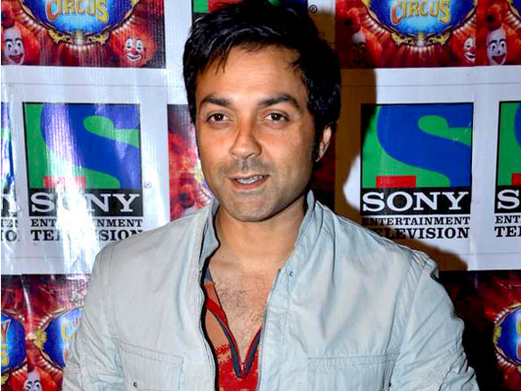 bobby and suniel shetty promote thank you on the sets of comedy circus 8