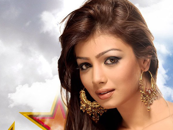 ayesha takia azmi 37