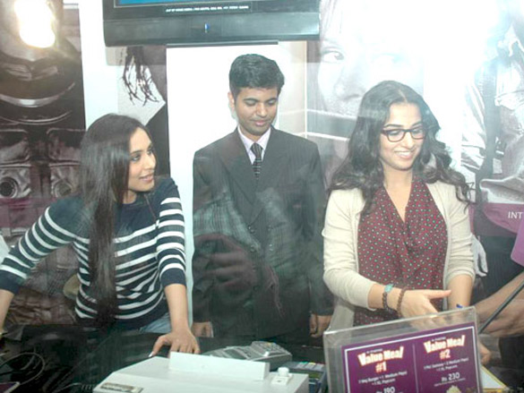 rani mukherjee and vidya balan sell tickets at fame 3