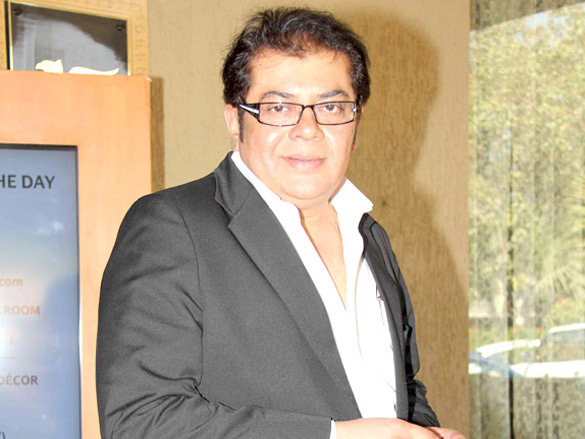 dharmendra sunny deol and ajay devgn launch ticketplease com 19