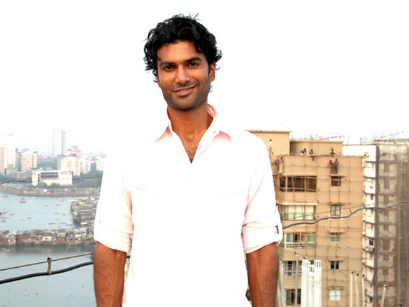 on the sets of shor in the city 14
