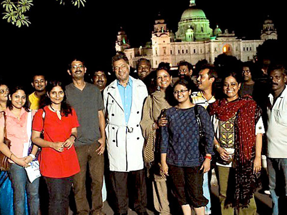 on the sets of life goes on 14
