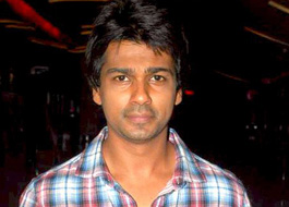 Live Chat: Nikhil Dwivedi on April 19 at 1500 hrs IST