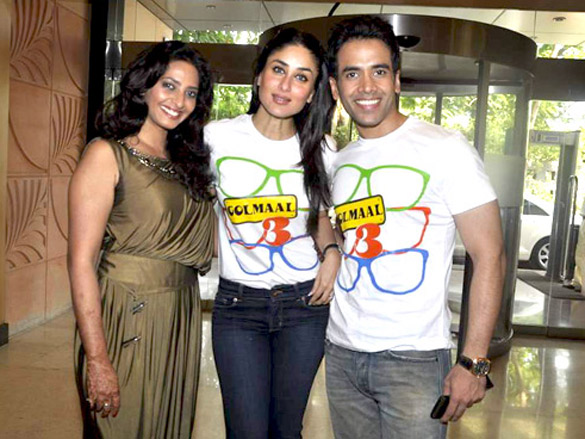 kareena and tusshar kapoor at payal gidwanis fitness book launch 8